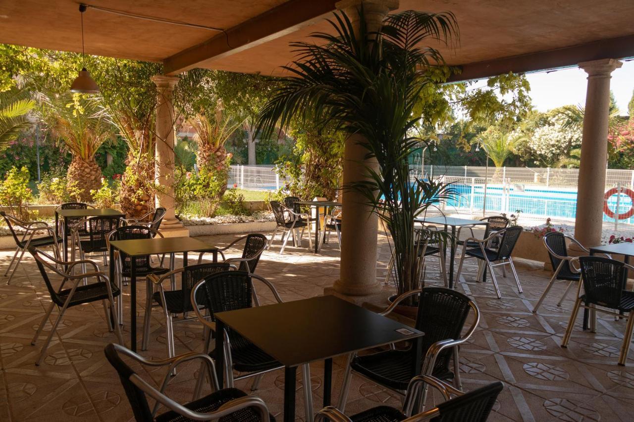 Hotel Las Navas Malagon Exterior photo