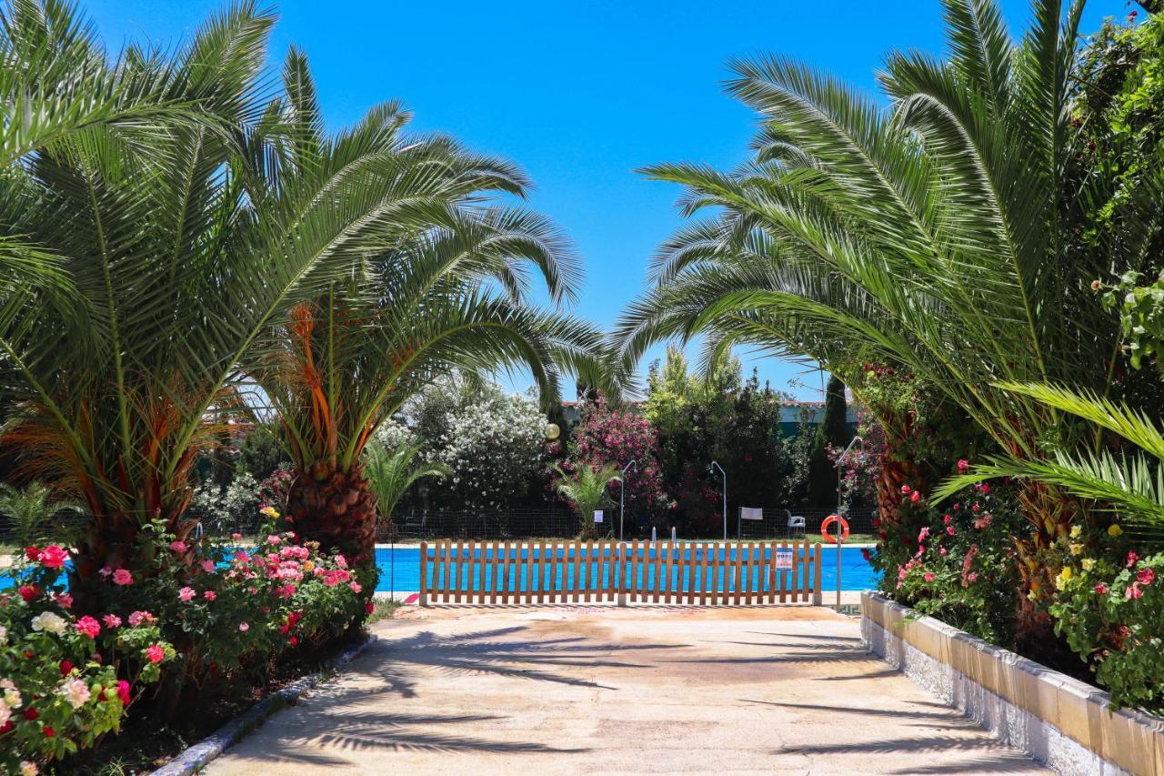 Hotel Las Navas Malagon Exterior photo